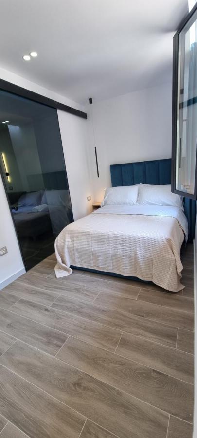 Deluxe Apartment Bllok Тирана Экстерьер фото