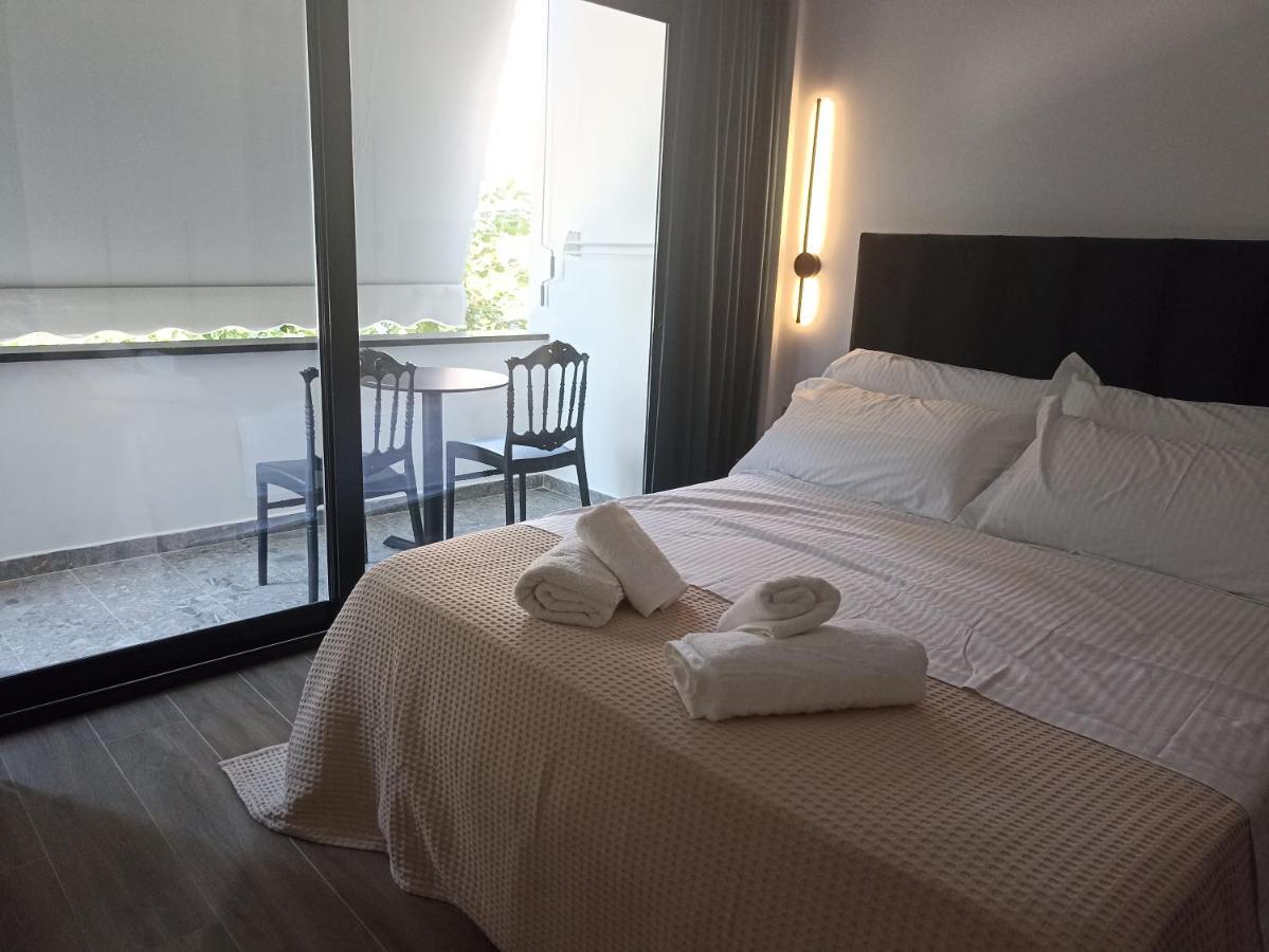Deluxe Apartment Bllok Тирана Экстерьер фото